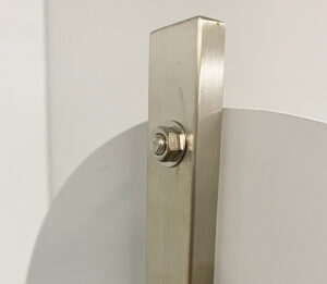 停留所サインの留め金具